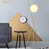 كرة خفيفة واحدة تقف مصباح أرضي طويل القامة