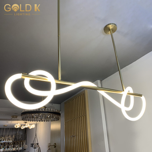 المصنع الأصلي المصنع الألومنيوم الحديثة الفاخرة الداخلية لمكافحة الحبل الحبل القلادة الضوء