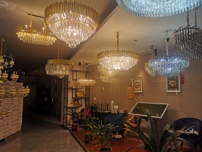 تفاصيل الثريا الكريستالية