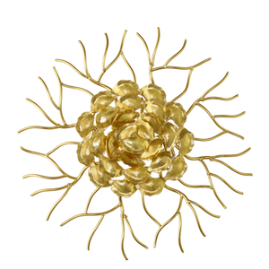 شمعدان حائط من الألومنيوم باللون الذهبي بتصميم زهرة للفيلا